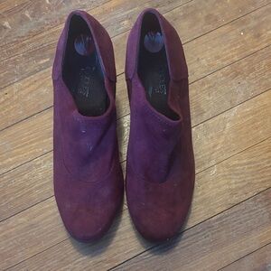 AEROSOLES Burgundy Women's Heals